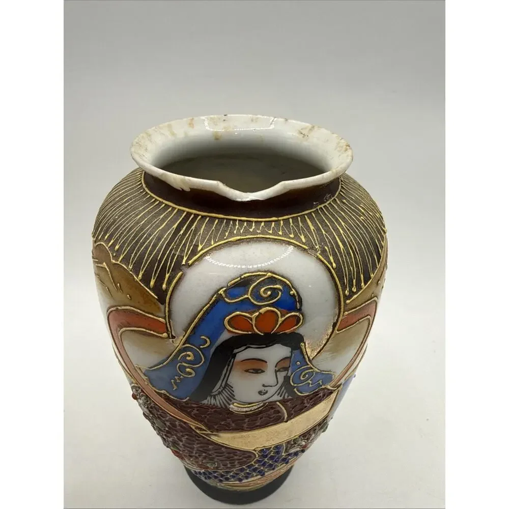 Vintage Japan Nagoya Moriage Geisha Porcelain Vase Hand Painted 5” *